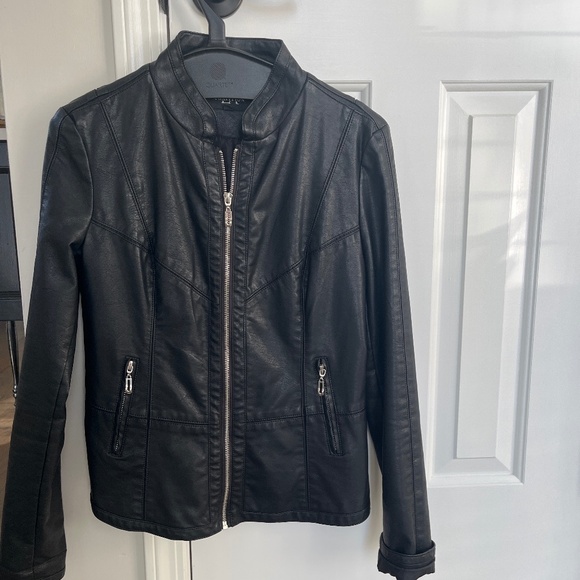 Leather womens jacket - Picture 1 of 1